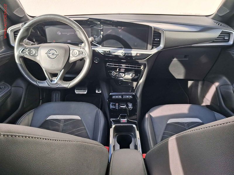 Opel Mokka (2023) 1.2T, Ultimate, AT, kůže - fotka 8 z 20