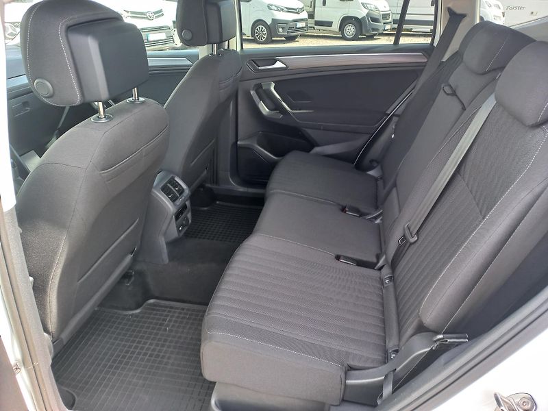 Volkswagen Tiguan Allspace (2023) 2.0TDi 110kW 4x4 DSG ČR DPH - fotka 11 z 23