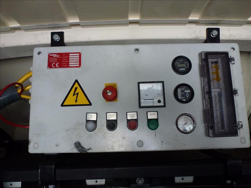 Renault Master 2,3 DCI POJÍZDNÁ DÍLNA,TZ na 3 - fotka 28 z 59