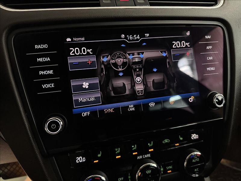 Škoda Octavia 2.0TDI 135kW 4x4 DSG L&K - fotka 27 z 44