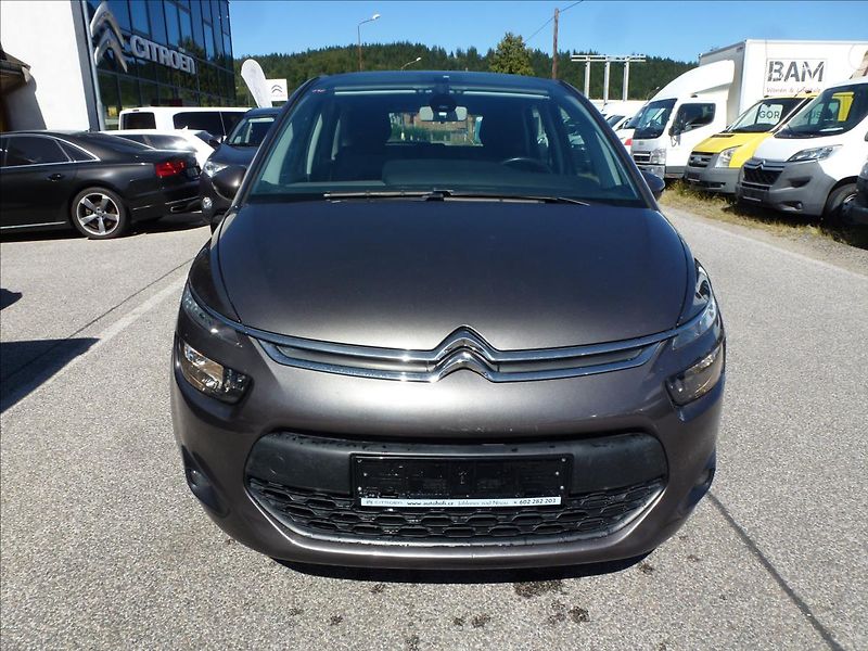 Citroën C4 Picasso 1,2 PureTech 130 6MAN Turbo  S - fotka 4 z 46