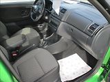 Škoda Fabia 1,2 TSI, klima, servis, tažné, - náhled 9