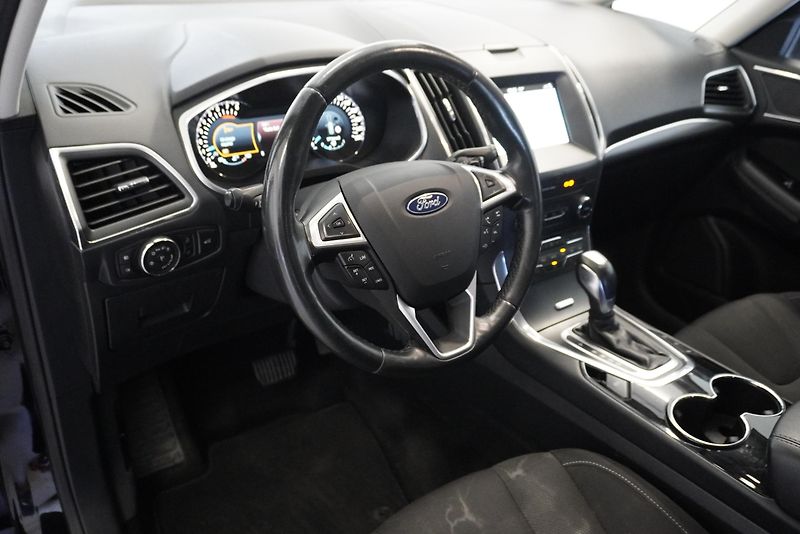 Ford S-MAX 2.0 ECOBOOST,7MÍST,138 000KM! - fotka 12 z 27