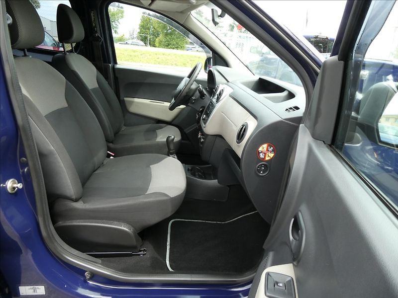 Dacia Dokker 1,6 i 16V 1.MAJITEL, SERVISKA - fotka 25 z 45
