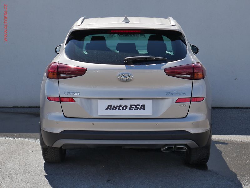 Hyundai Tucson (2020) 1.6CRDi 4x4, ČR, Adventure - fotka 5 z 24
