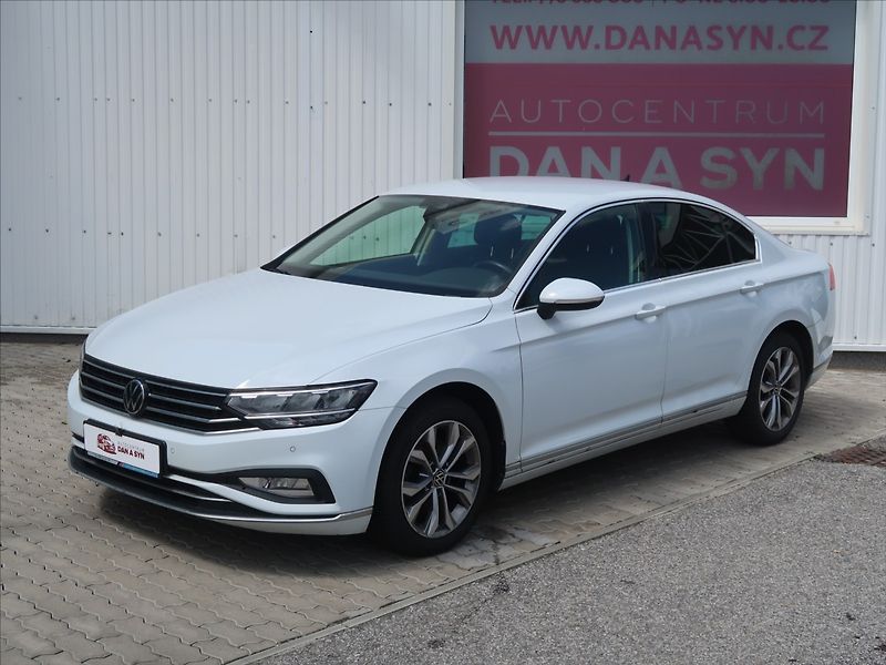 Volkswagen Passat 2,0 TDI DSG ELEGANCE 1.MAJ. CZ - fotka 1 z 8