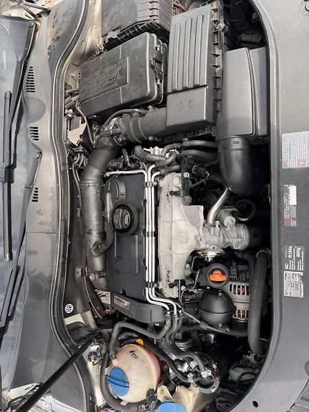 Volkswagen Passat B6 2.0 TDI,103 kW, 187 tis km, - fotka 11 z 21
