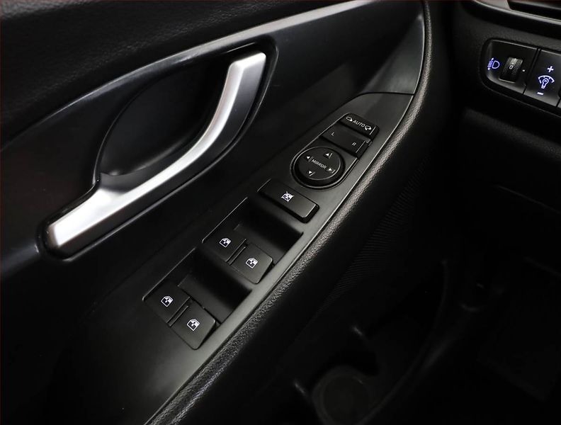 Hyundai i30 (2023) 1.0 T-GDI, Automat, Serv.kniha - fotka 15 z 17