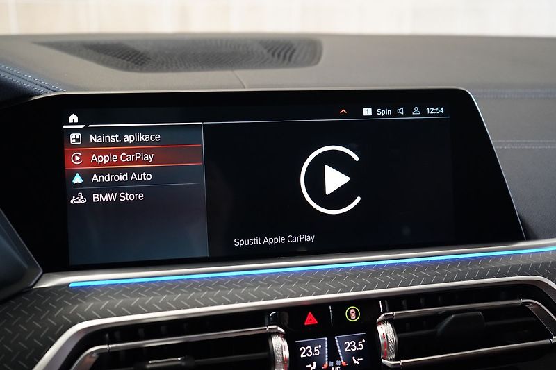 BMW X5 30d xDrive, Vzduch, Nezávislé - fotka 36 z 49