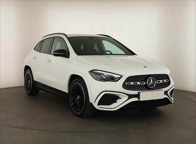 Mercedes-Benz GLA (2026) 200 d 4MATIC, AMG LINE - fotka 1 z 19