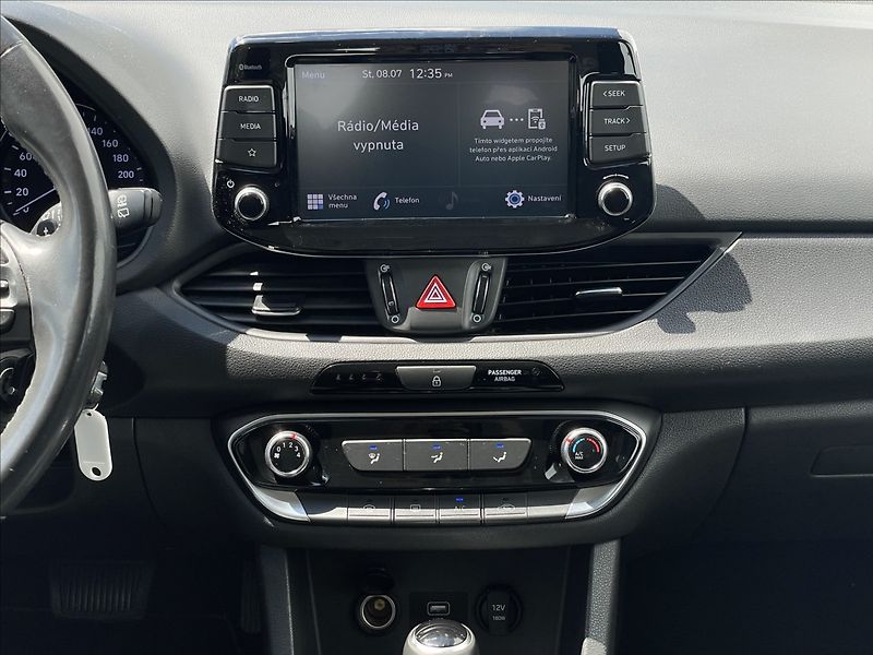 Hyundai i30 1,0 T-GDI DCT Family Comfort - fotka 11 z 22
