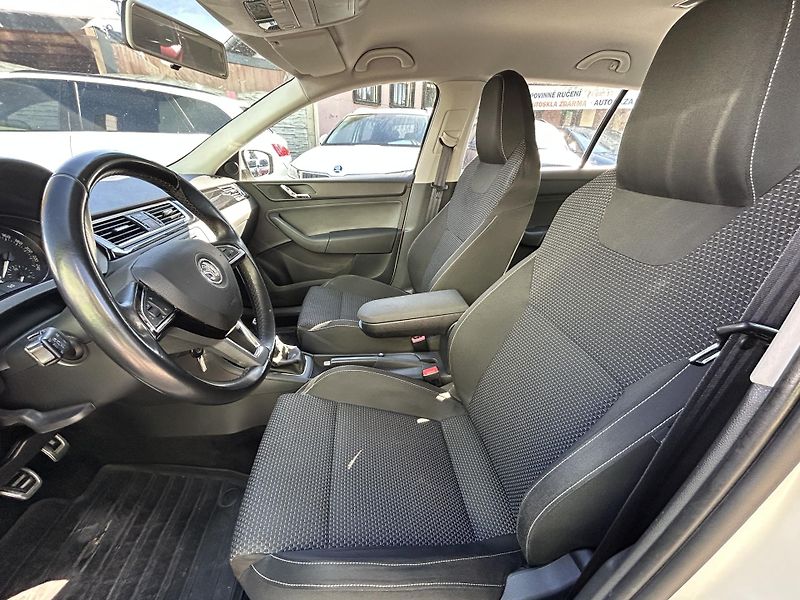 Škoda Rapid (2013) 1.2 TSi 77 KW nové rozvody - fotka 13 z 32