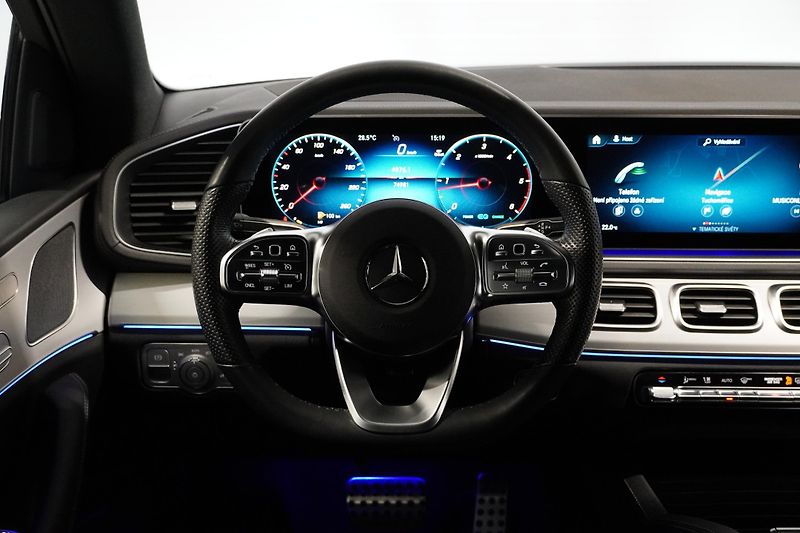 Mercedes-Benz GLE 300d,4matic,AMG,ČR,Tažné,360 - fotka 22 z 36