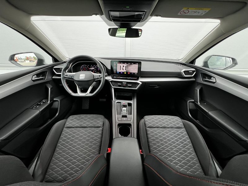 Seat Leon 2.0TDI 110kW DSG FR-Line DPH  - fotka 7 z 25