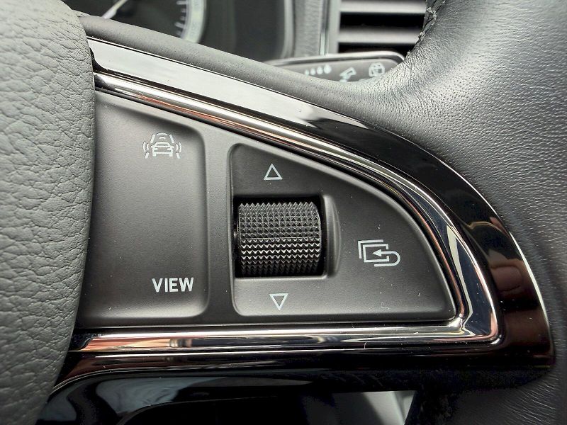 Škoda Karoq (2019) 2.0 TDI 110kW 4x4 Style ACC Si - fotka 13 z 35