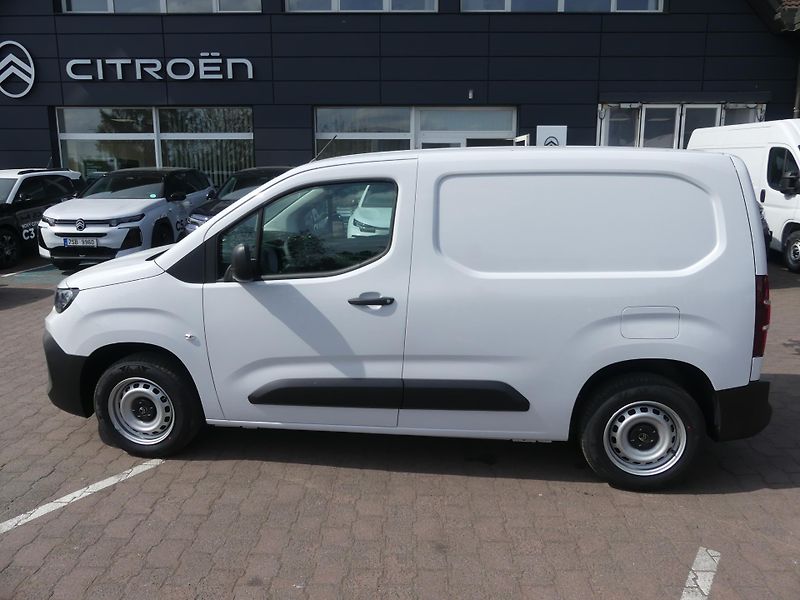 Citroën Berlingo (2026) VAN L1 650 Turbo 110 MAN6 - fotka 8 z 19
