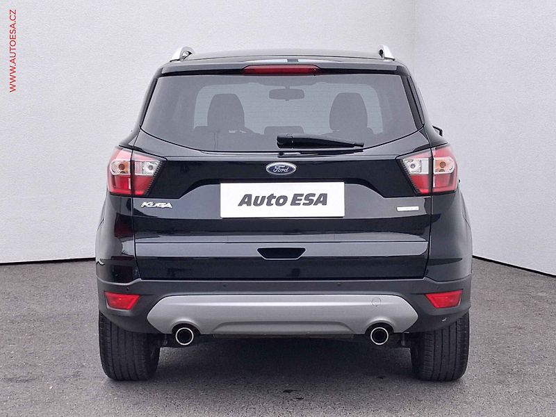 Ford Kuga (2018) 1.5EB, AC, výhřev sed. - fotka 5 z 17