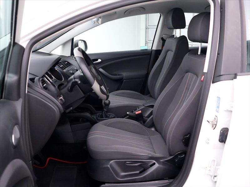 Seat Altea 1,2 TSI 77kW CZ STK 02/28 - fotka 10 z 27
