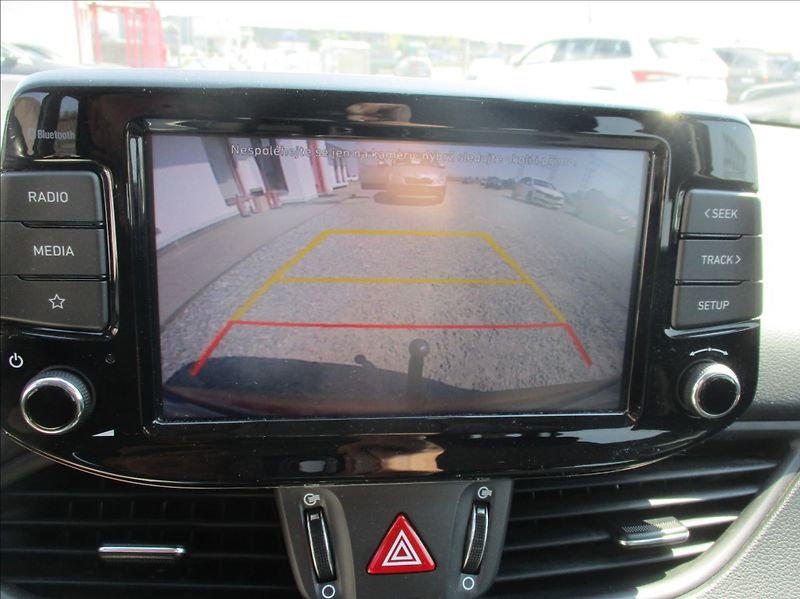 Hyundai i30 1,0 T-GDI, servis,DPH,1.maj,CZ - fotka 21 z 33