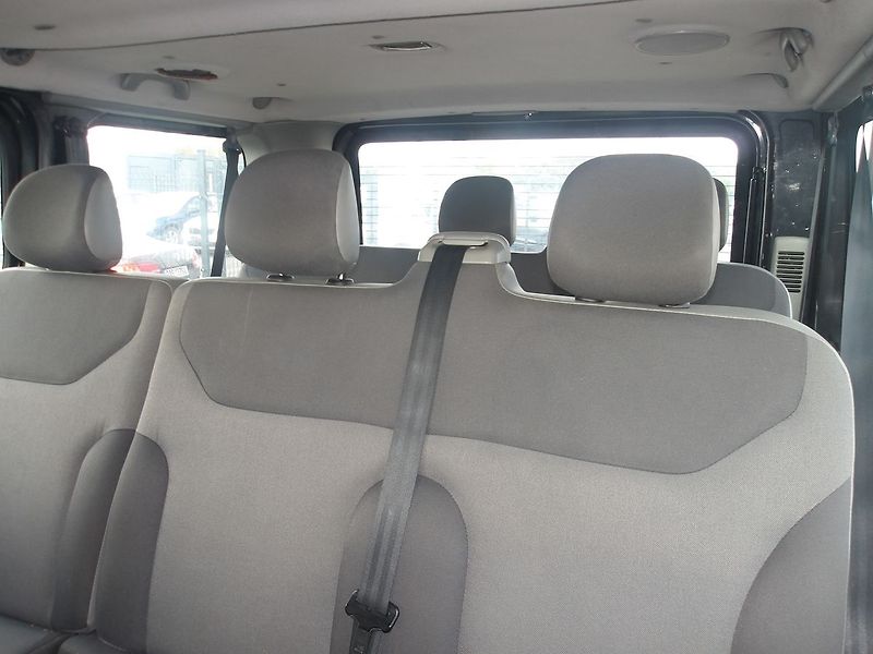 Renault Trafic 2,0DCi 8 MÍST SERVISOVANÉ !!! - fotka 18 z 30