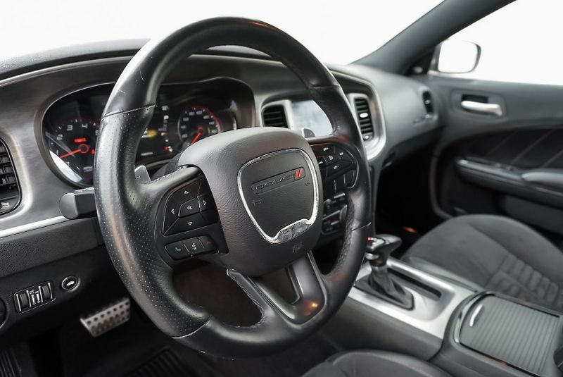 Dodge Charger 6.4 HEMI DAYTONA EDITION - fotka 23 z 34