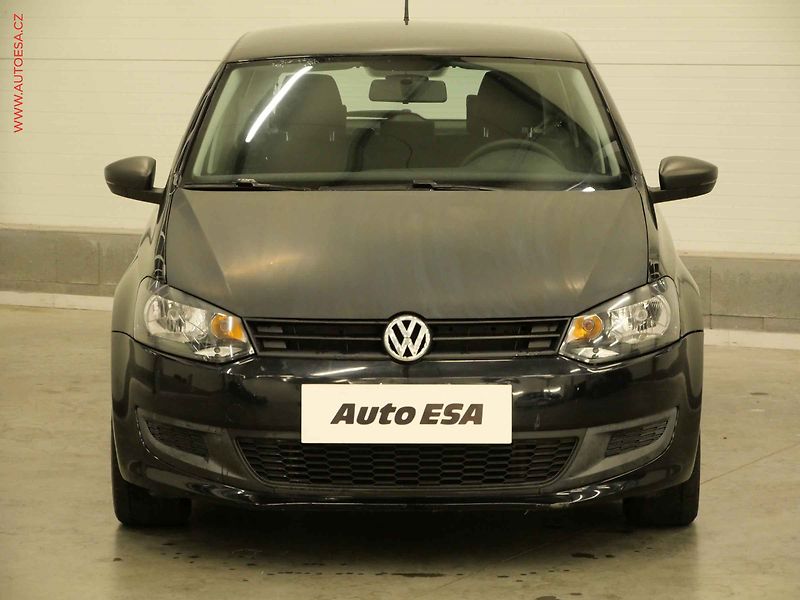 Volkswagen Polo (2010) 1.2i, AC, temp - fotka 2 z 17