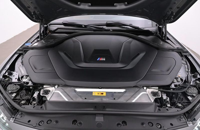 BMW i4 M50 xDrive GC SoH 96% Hnědý in - fotka 18 z 19
