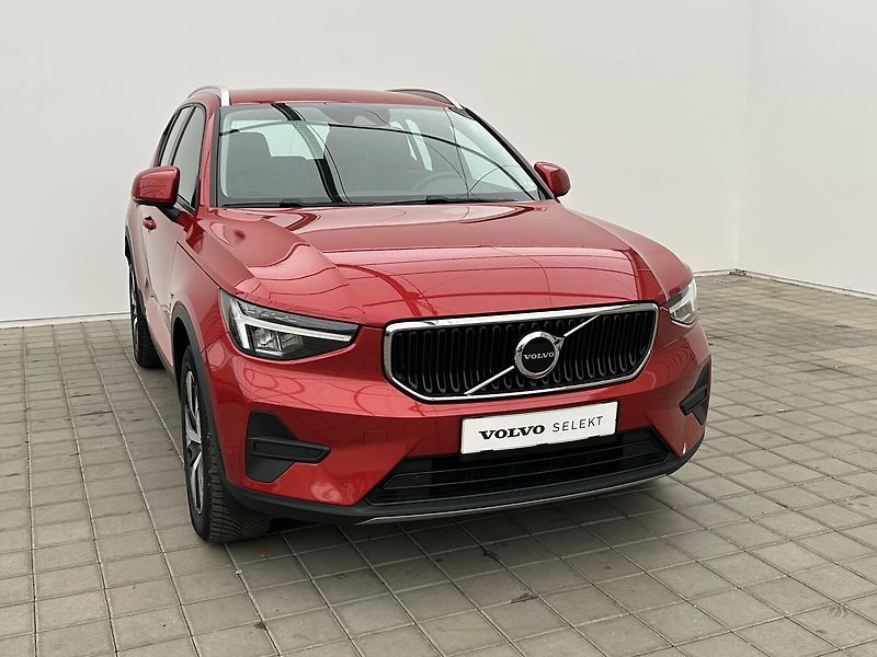 Volvo XC40 1.5 T2 Plus - fotka 4 z 30