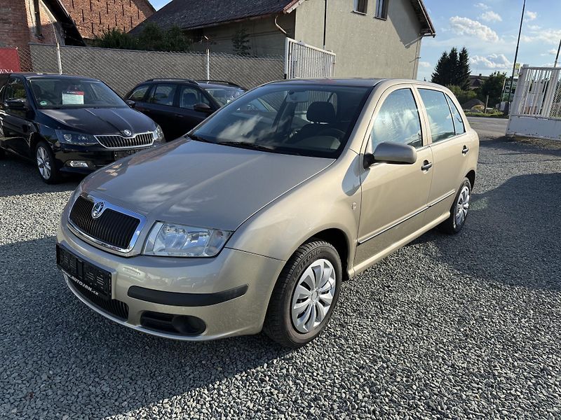 Škoda Fabia 1.4 16V - fotka 3 z 13