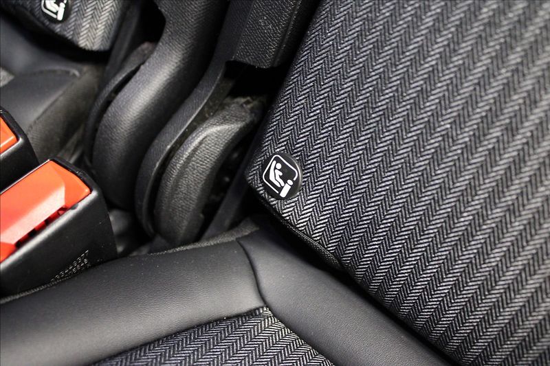 Peugeot 5008 1,5 HDi 1.majitel CZ 7 míst - fotka 27 z 35