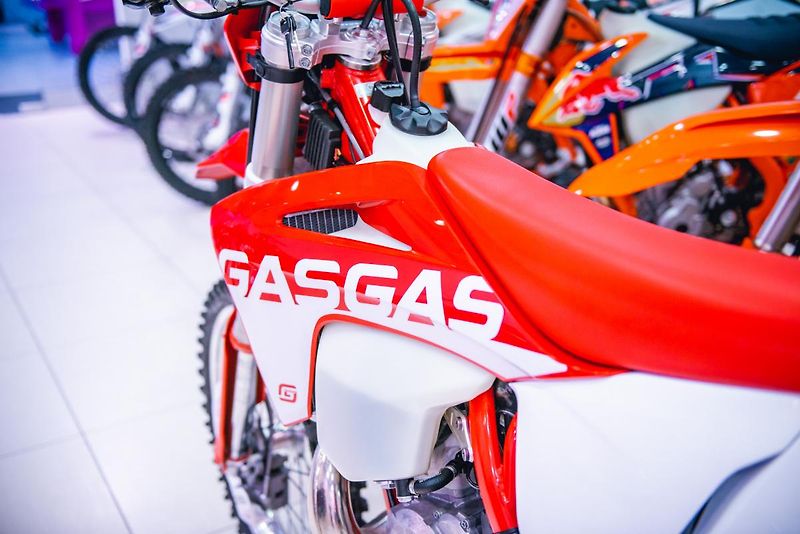 GASGAS EC 250 Racing (2022) EC 250 TPI 2T - fotka 26 z 49