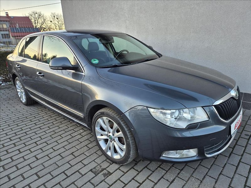 Škoda Superb 2,0 TDI 125KW DSG Kůže Xenon - fotka 9 z 33