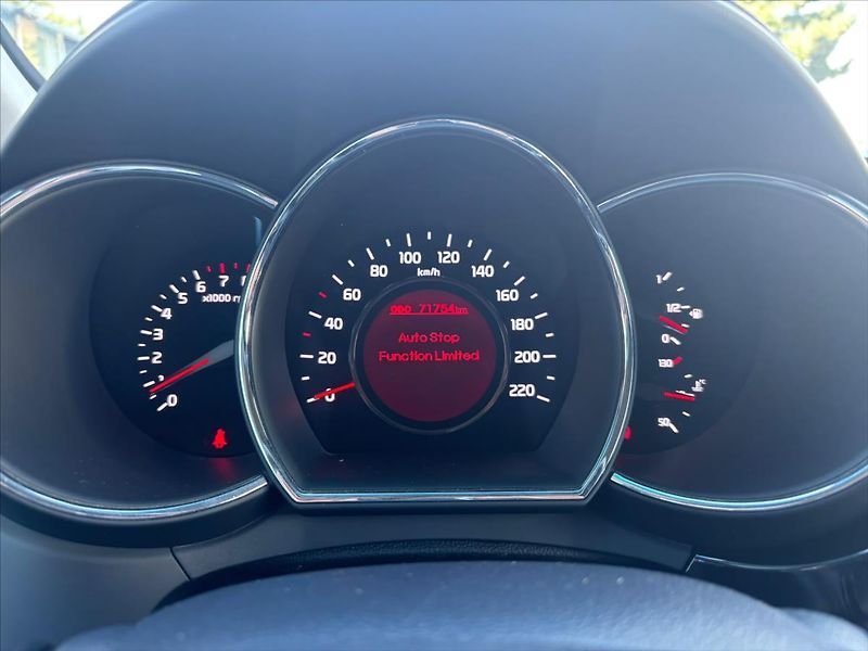 Kia Rio 1,2 CVVT  Comfort - ČR - fotka 17 z 25