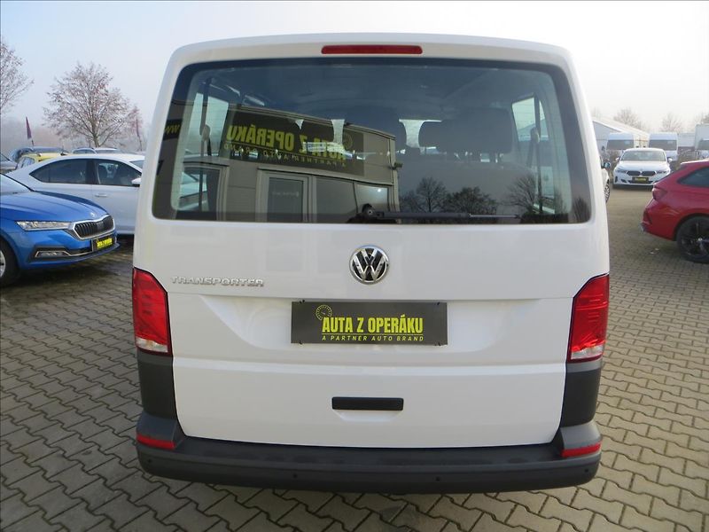 Volkswagen Transporter 2,0 TDI 110kW DSG7 - 9míst ČR - fotka 6 z 19