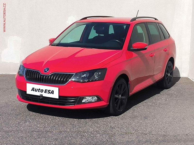 Škoda Fabia (2015) 1.2 TSI, ČR, Style, DSG - fotka 3 z 21