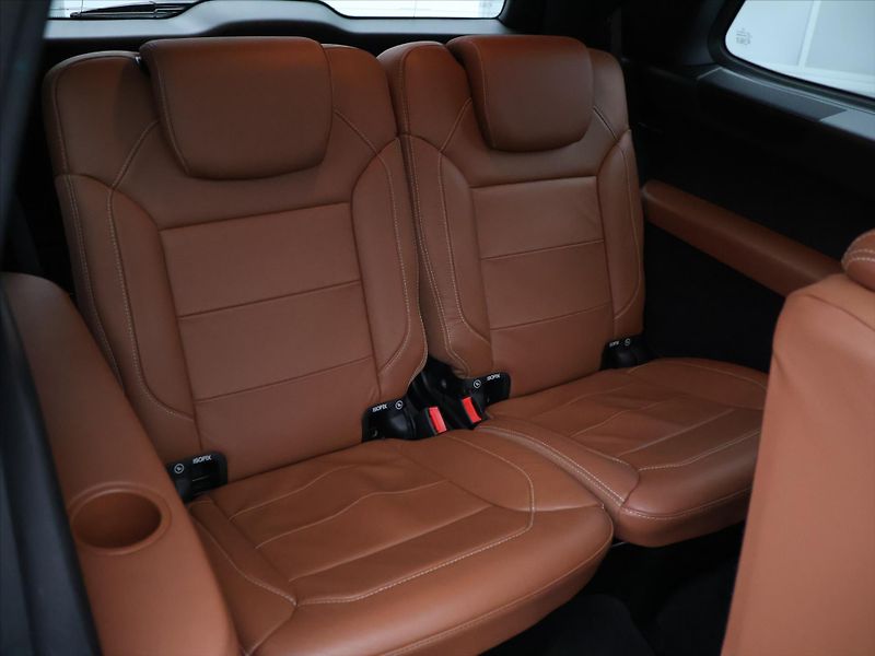 Mercedes-Benz GLS 3,0 350d 190kW AMG Sport DPH - fotka 15 z 45