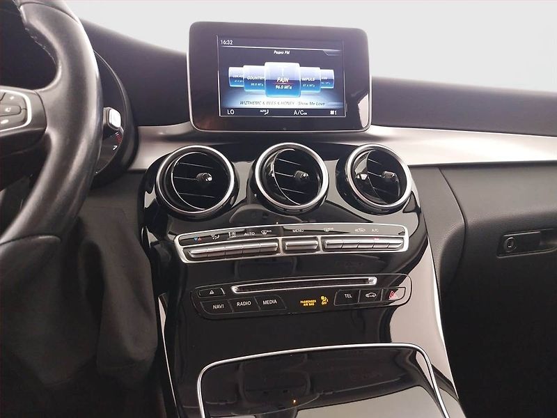 Mercedes-Benz Třídy C (2017) C 180, Automat, Kůže, Navi - fotka 12 z 23