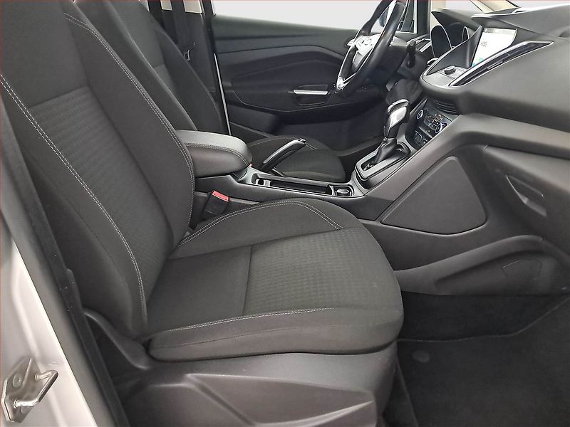 Ford Grand C-MAX (2017) 1.5 TDCi, Automat, Navi - fotka 9 z 19