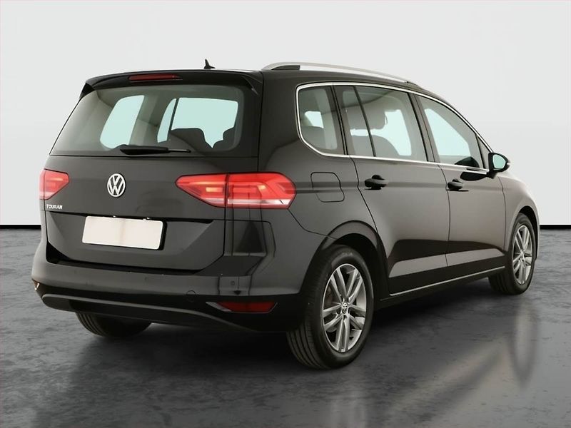 Volkswagen Touran (2018) 1.5 TSI, Navi, Park. senzory - fotka 5 z 16