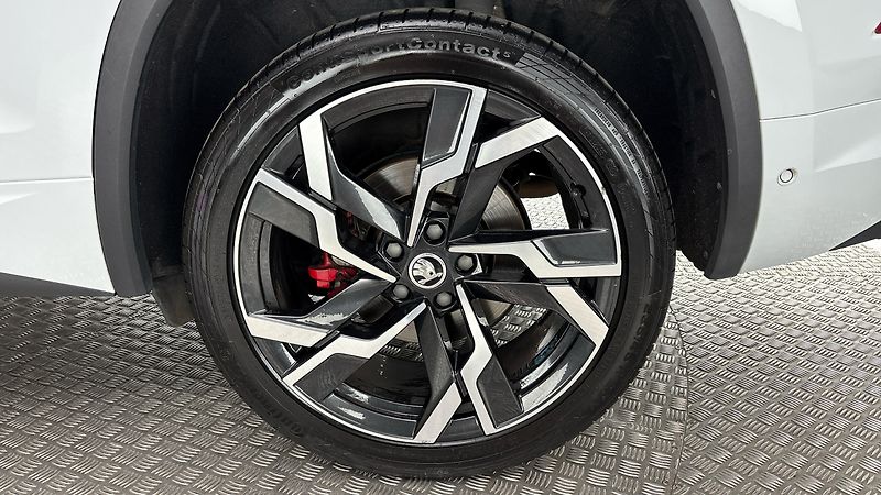 Škoda Kodiaq 2.0 TSI DSG 4x4 RS - fotka 19 z 36