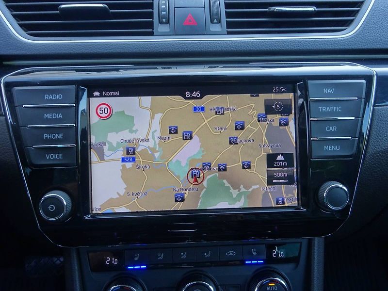 Škoda Superb (2016) 2,0 TDi/ 110kW  DSG  L&K - fotka 18 z 29