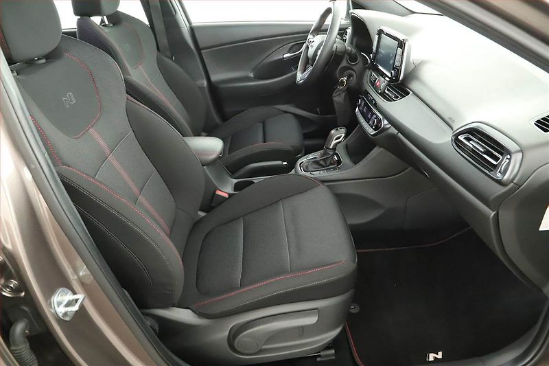 Hyundai i30 (2021) 1.5 T-GDI MHEV, Automat - fotka 7 z 14