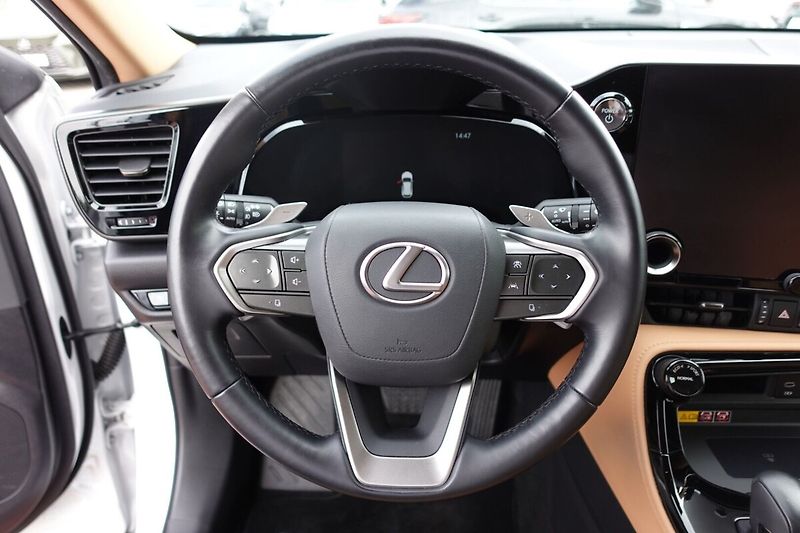 Lexus NX 350h NX350h Executive Top 4x4 - fotka 19 z 35
