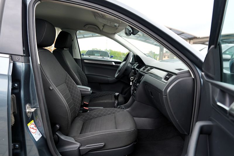 Škoda Rapid 1.0 TSI 95 PS Style/Al/LED/ČR - fotka 25 z 34