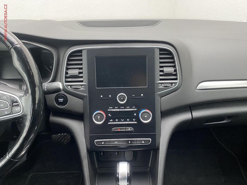 Renault Mégane (2017) 1.2 TCe, 1.maj,ČR, Intense - fotka 12 z 17
