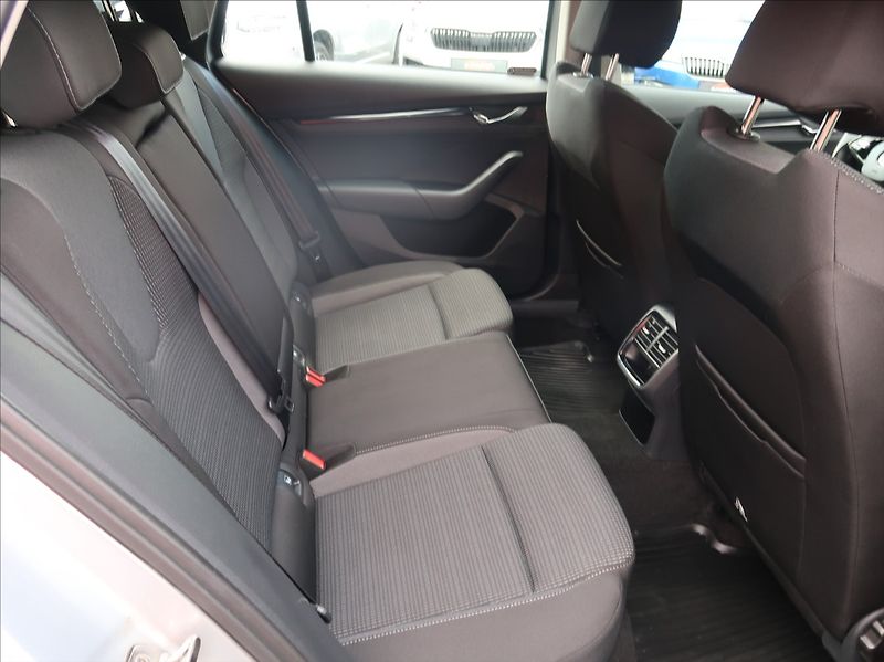 Škoda Octavia 2,0 TDi,1majČR,Serv.kn.,DPH - fotka 18 z 24