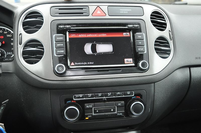 Volkswagen Tiguan 2.0TDi 103kW Trend - fotka 15 z 15