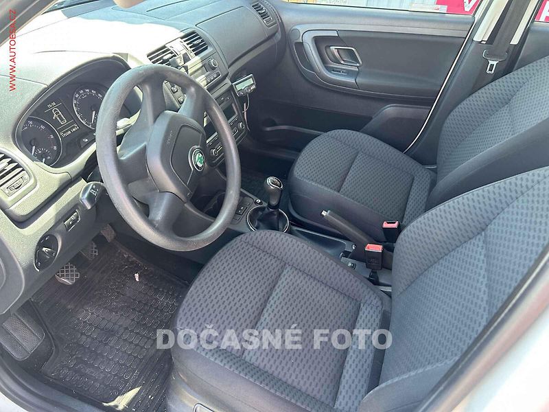Škoda Fabia (2011) 1.2 TSi, ČR, autoAC - fotka 3 z 3