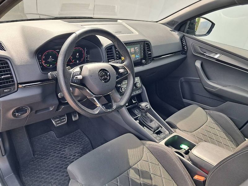 Škoda Karoq (2023) SPORTLINE 1.5 TSI / 110 kW DSG - fotka 21 z 29