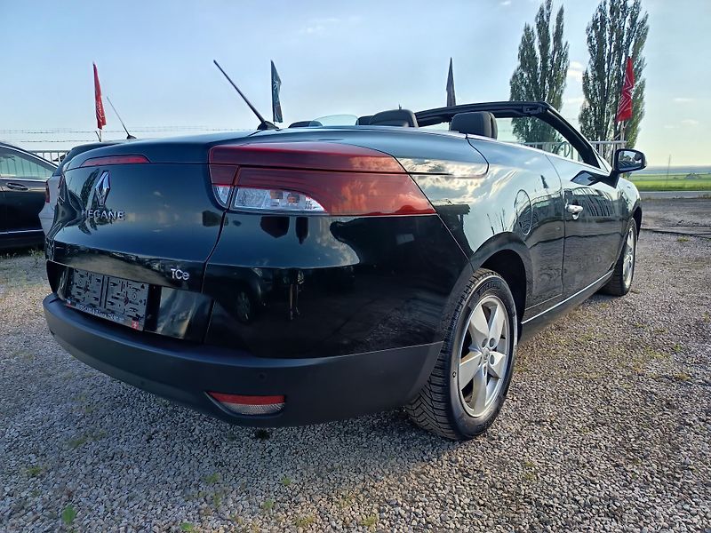 Renault Mégane (2011) Kabroušek 1.4 96kw - fotka 14 z 53